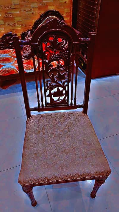 chinyuti wood dining table urgent sale