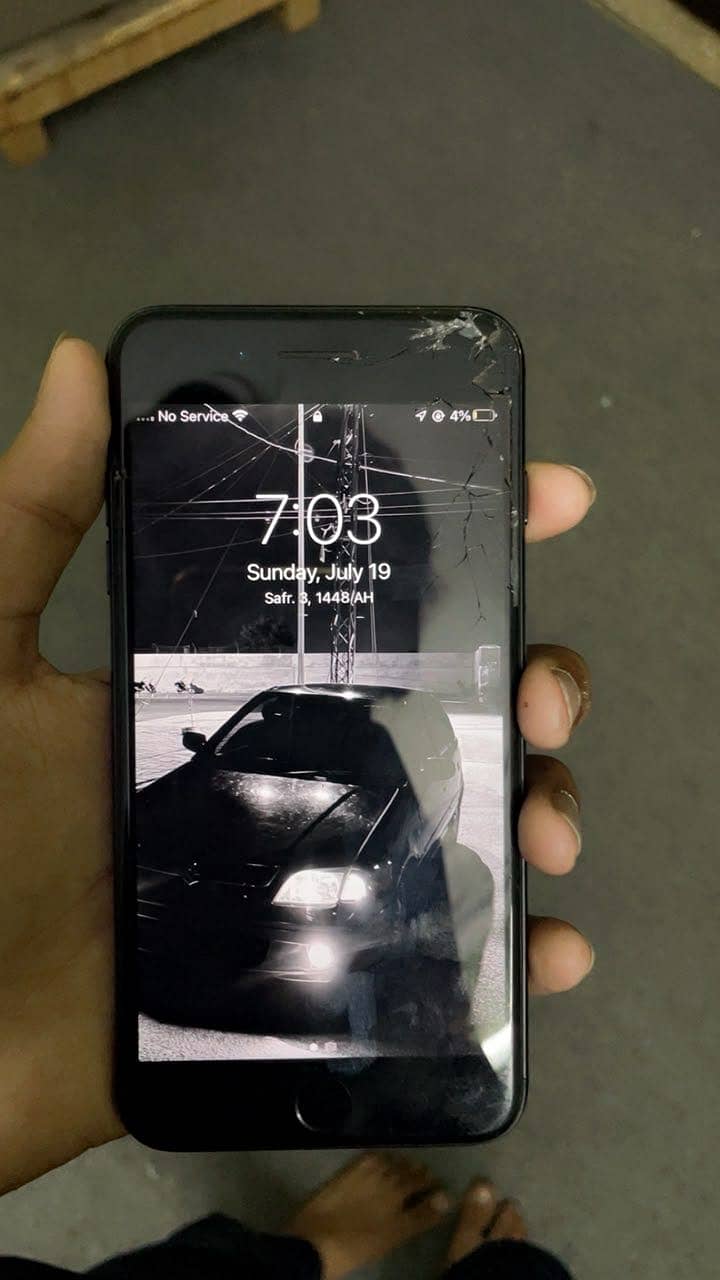 Apple iPhone 7 Plus 2