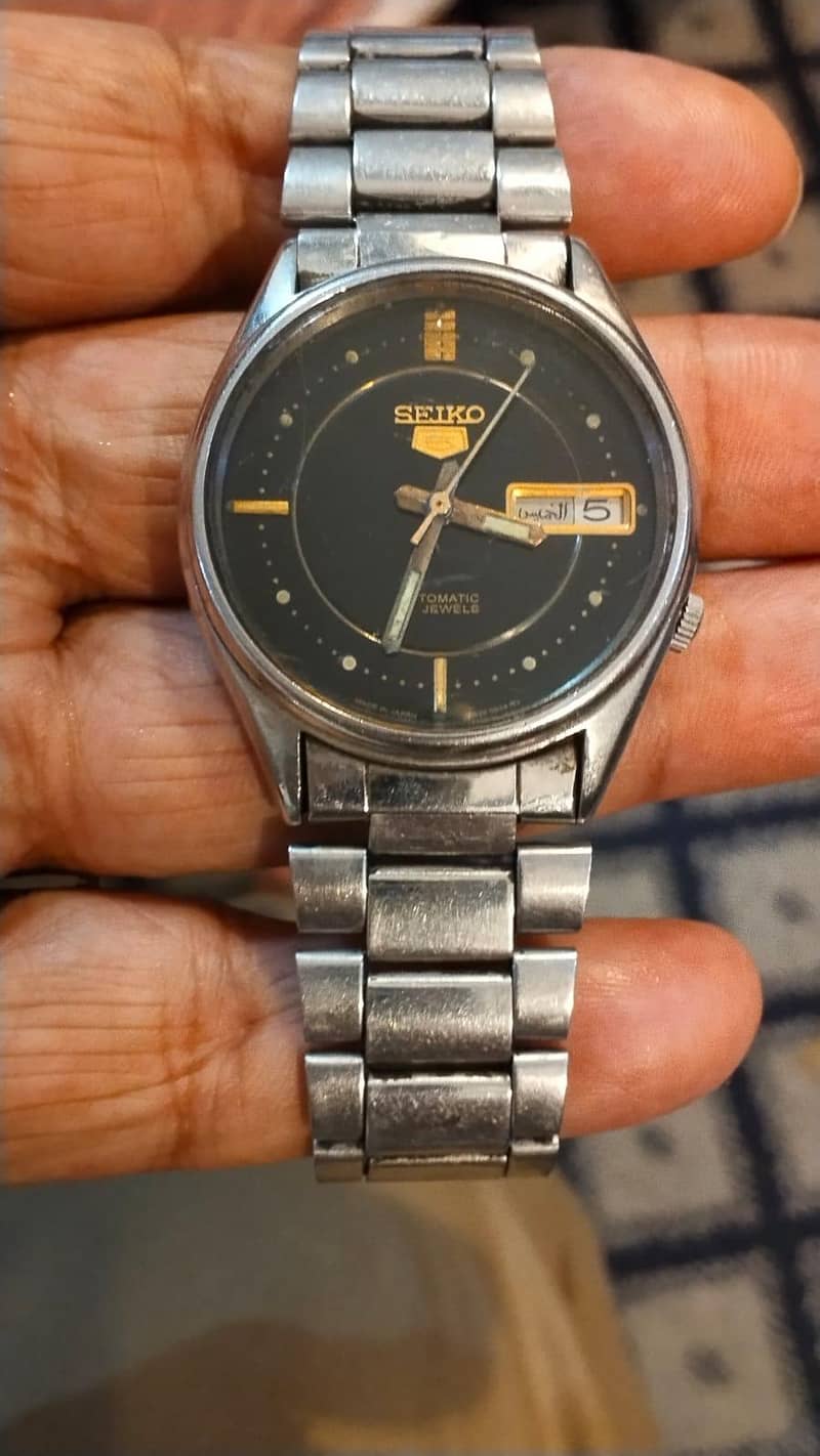 SEIKO 5 AUTOMATIC (RARE MODEL) 1