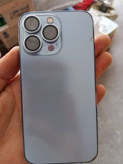 Apple iPhone 13