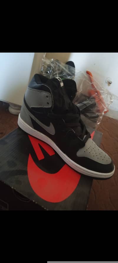 10/10 condition size 8 number