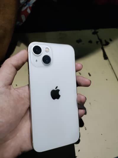 Apple iPhone 13