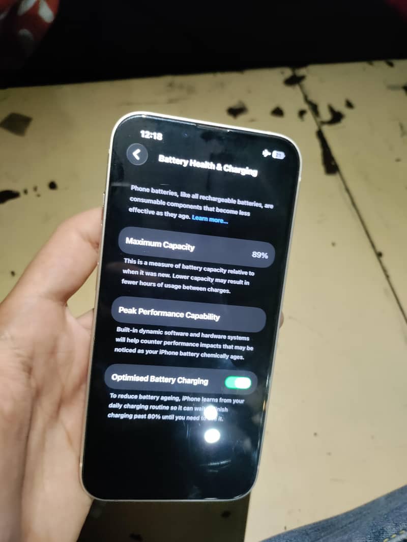 Apple iPhone 13 5