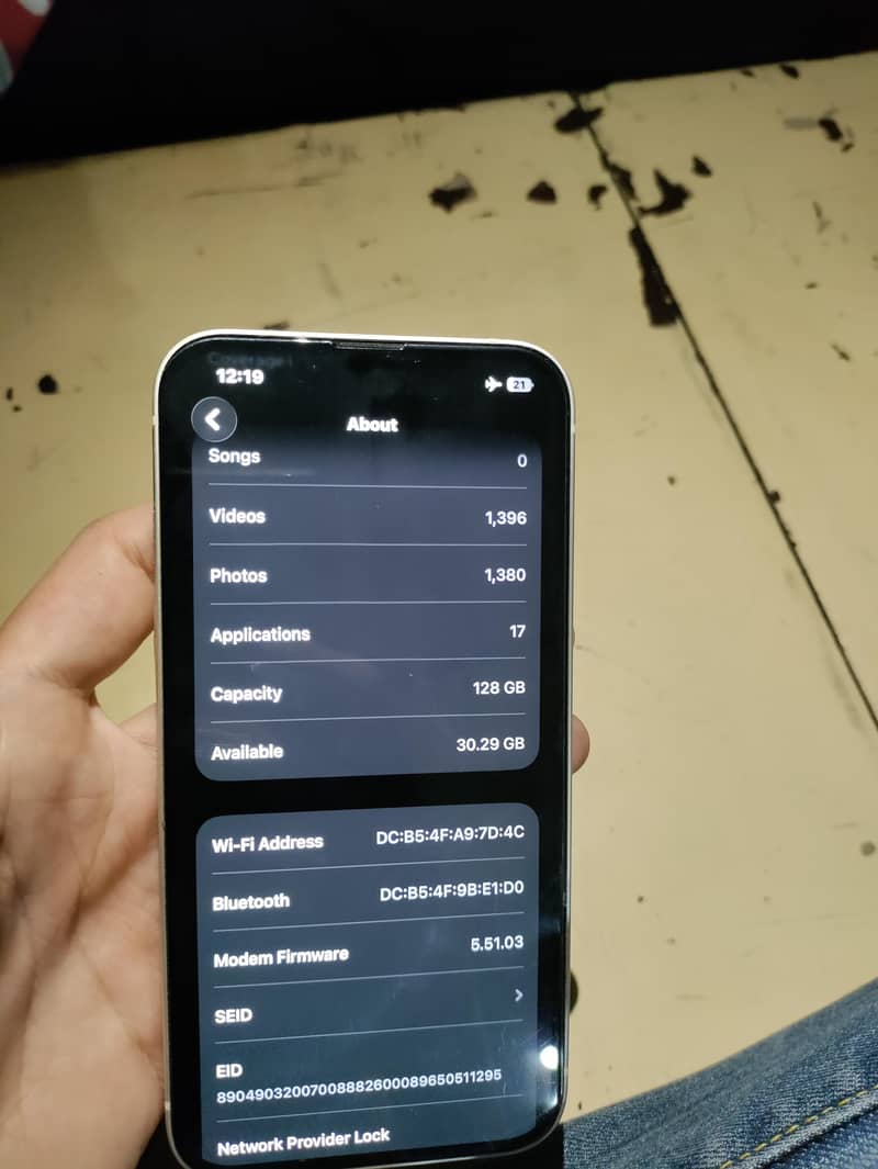 Apple iPhone 13 6