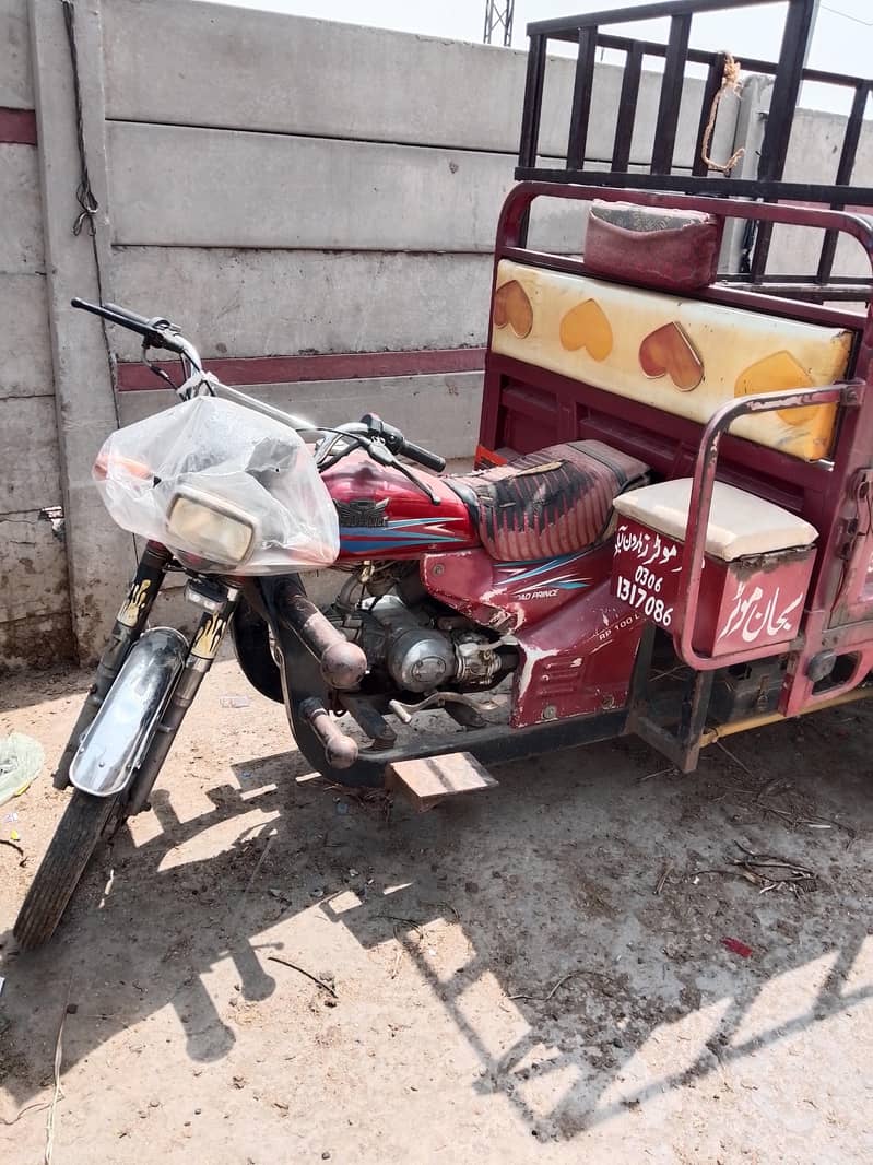 Loader rickshaw 3