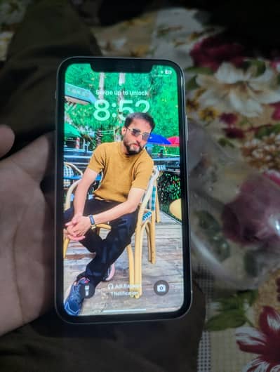 Apple iPhone XR