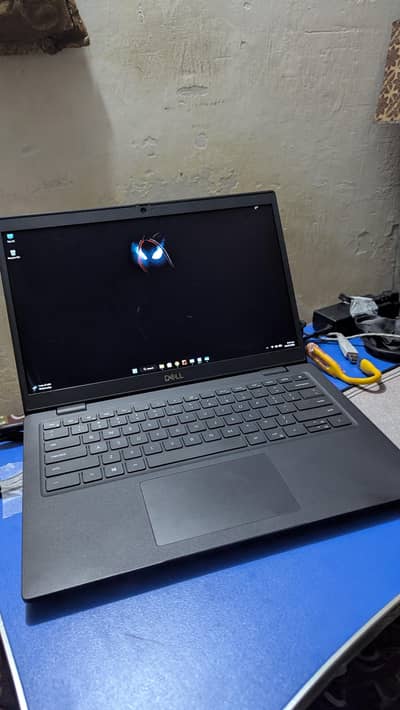 Dell |core i5 11gen G7 |iresx GPU |8gb 3200mhz |256 nvme gen3 | 10/9.5