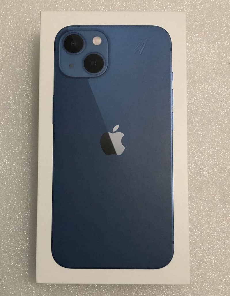 Apple iPhone 13 0