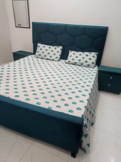 Modern style Double Bed For Sale