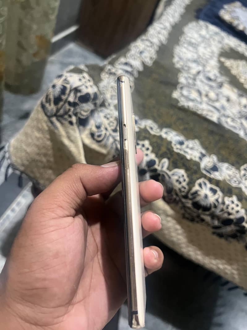 One Plus 7 Pro 3
