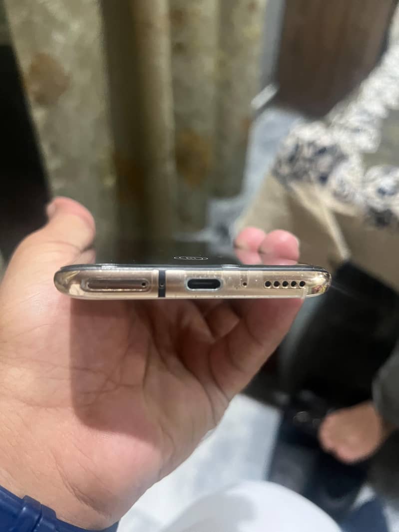 One Plus 7 Pro 6