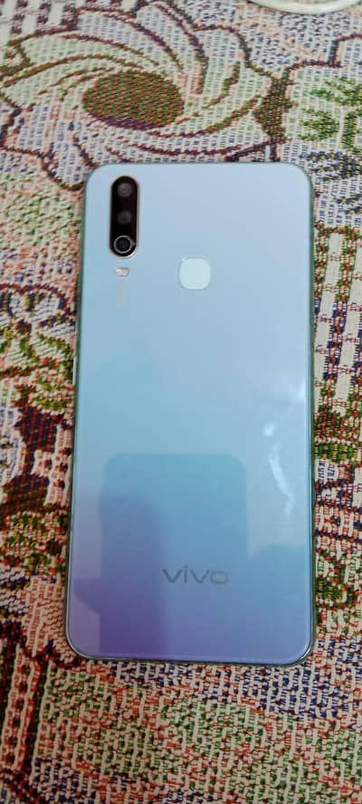 Vivo Y17