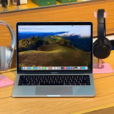 MACBOOK PRO (2020) 16/512gb Magic Keyboard (Open Box)