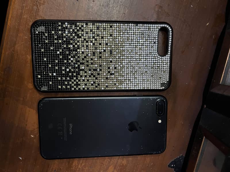Apple iPhone 7 Plus 1