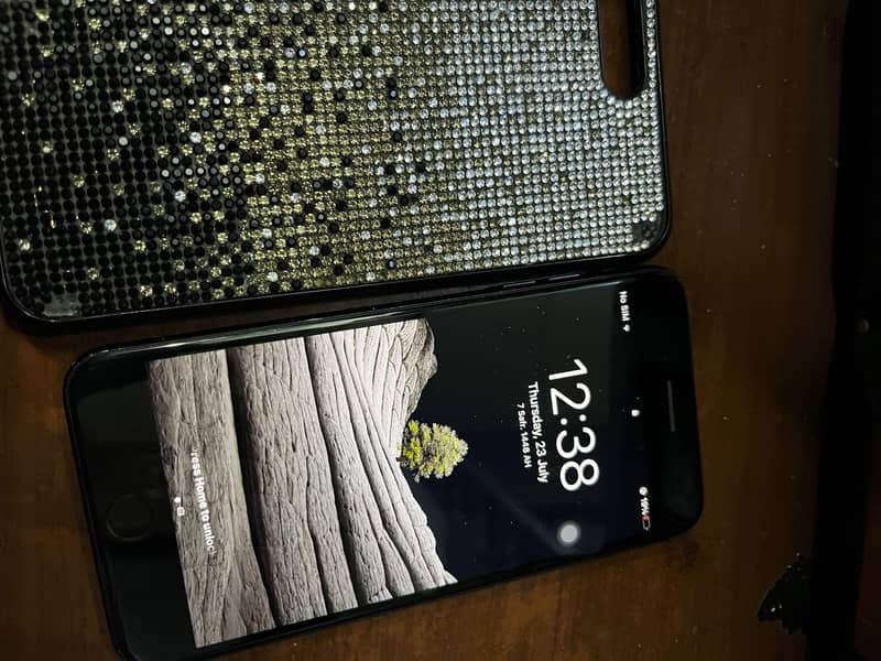 Apple iPhone 7 Plus 3
