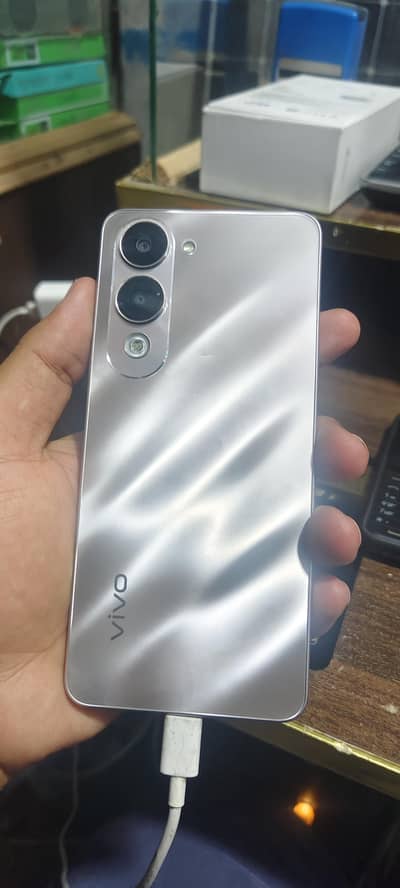 Vivo Y04
