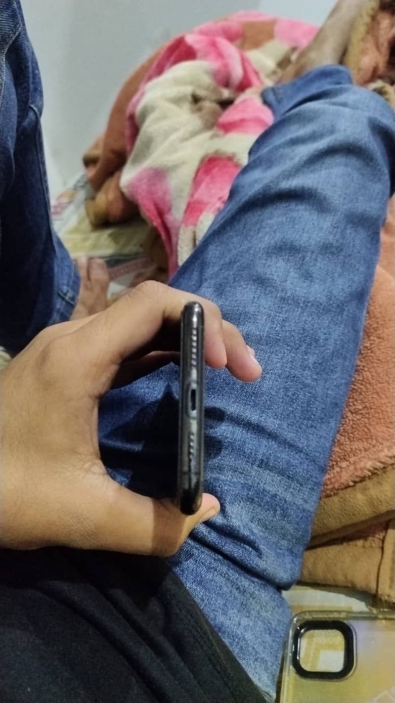 Iphone 11 Pro Max 4