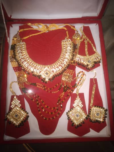 Artificial jwellery for wedding (sale)