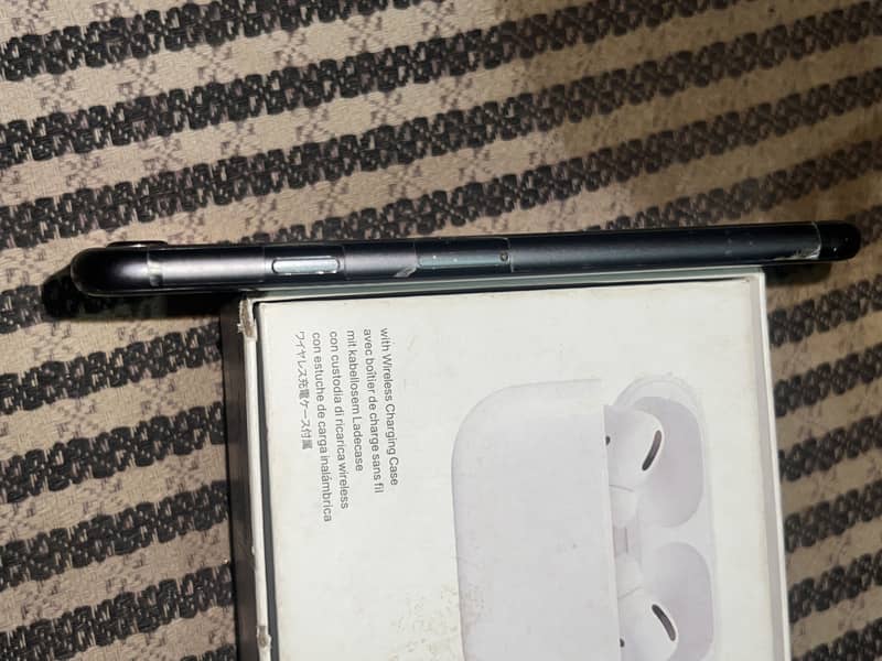 Apple iPhone 7