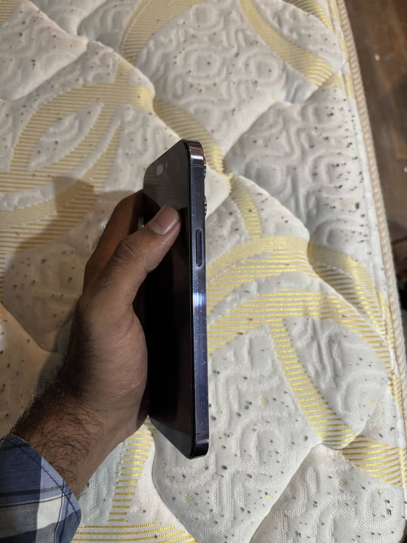 Iphone 14 pro max 0