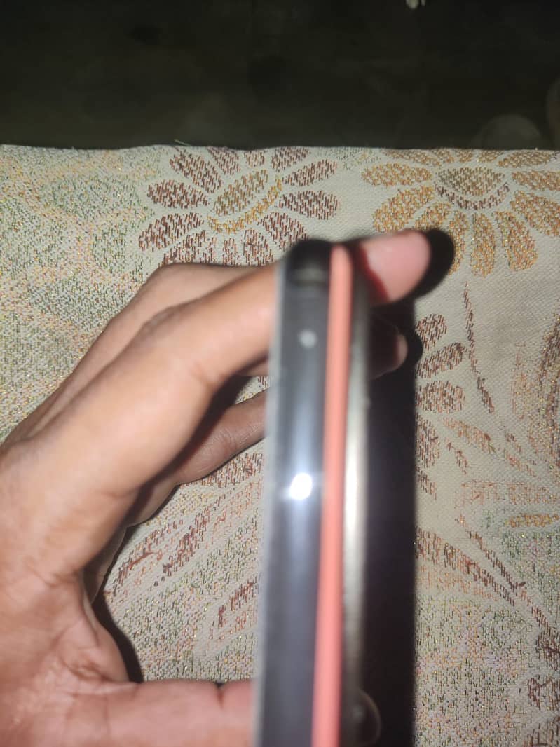 Google Pixel 6 4