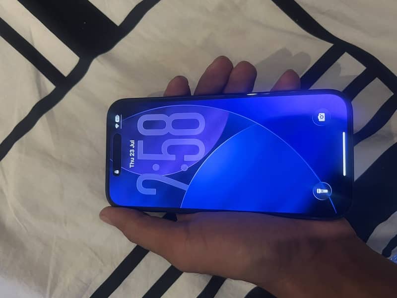 Apple iPhone 15 5