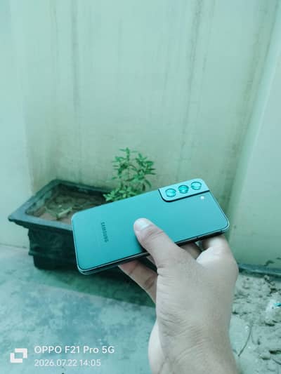 Samsung S22 with original Box back imei Match with box Nevr Opn Repair