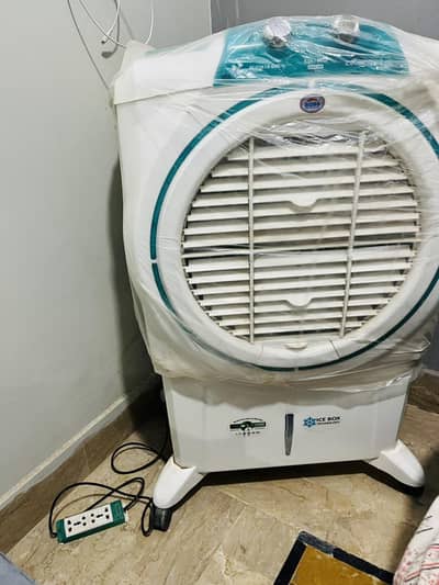boss air cooler only 1 month used 10/10:condition