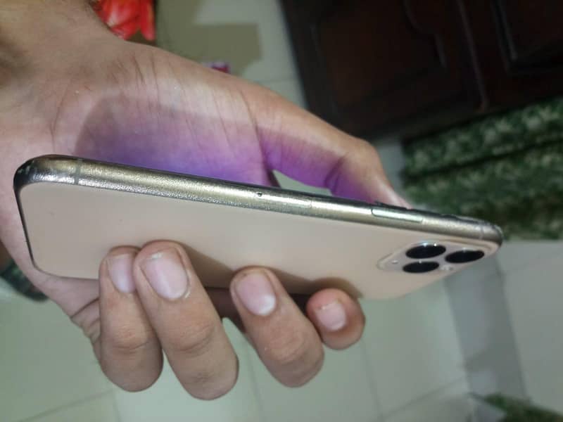 iphone 11 pro 5