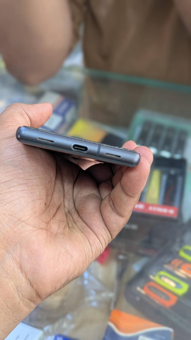 Google Pixel 7a 1