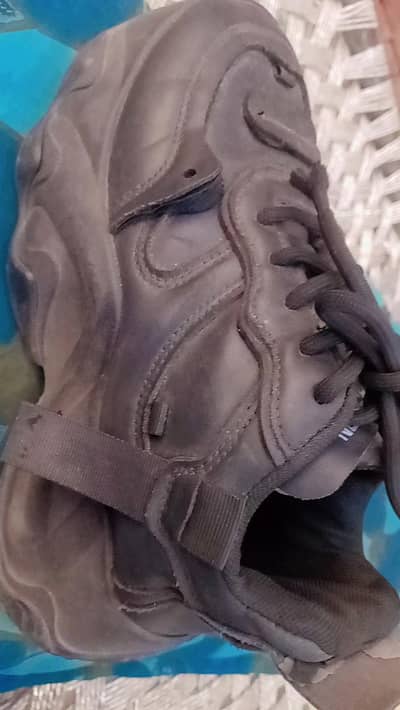 Black Chunky Sneakers Size 7 - Like New