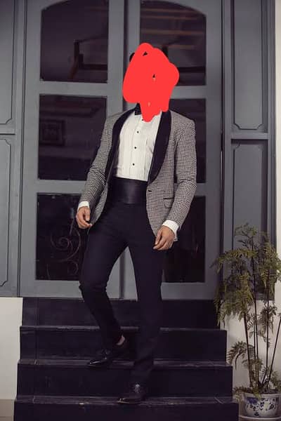 TUXEDO 3 PC