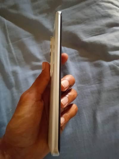 Vivo V40