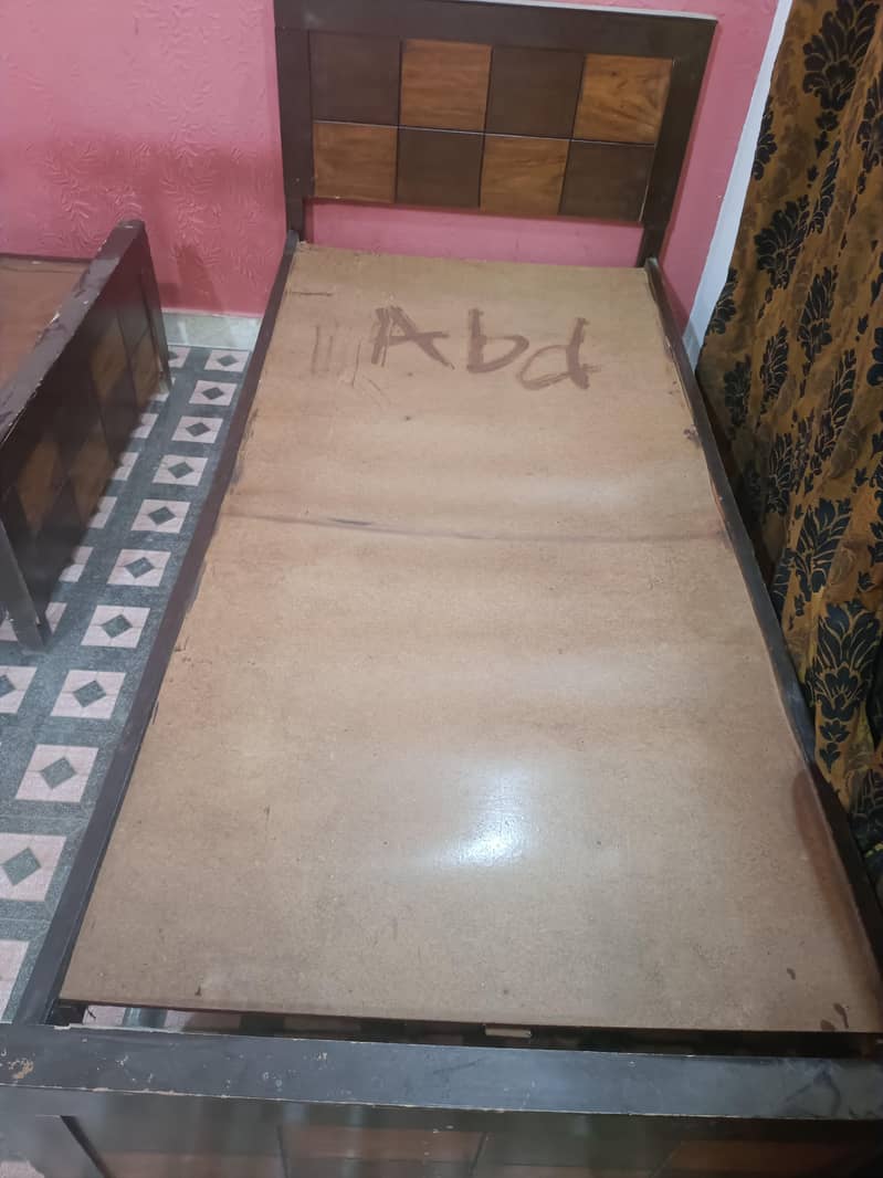 2 Single bed 3