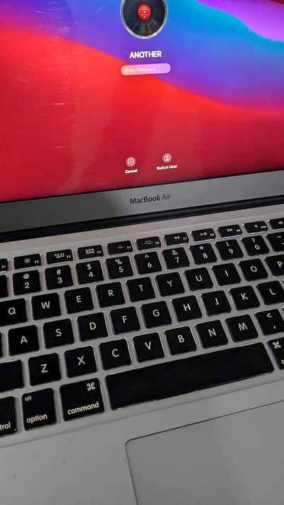 Apple MacBook Air 2015 | 13" | Core i5 | 4GB RAM | 256GB SSD