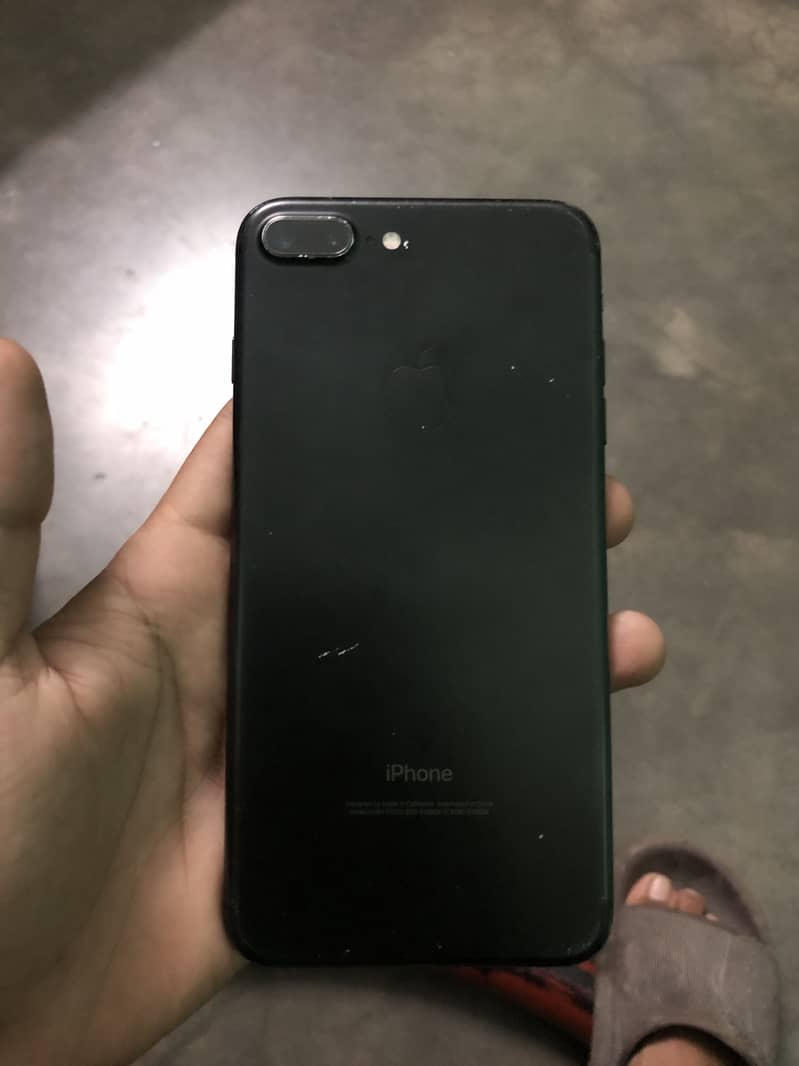 Apple iPhone 7 Plus 0