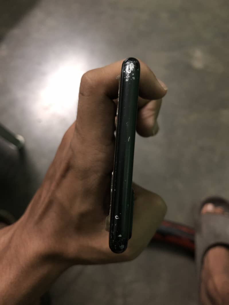 Apple iPhone 7 Plus 4
