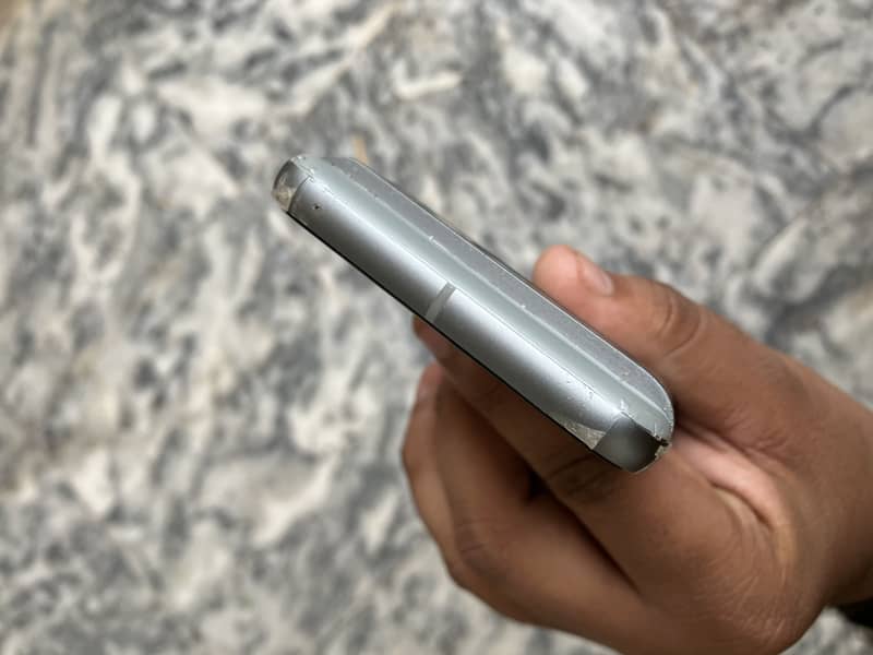 Google pixel 8 8