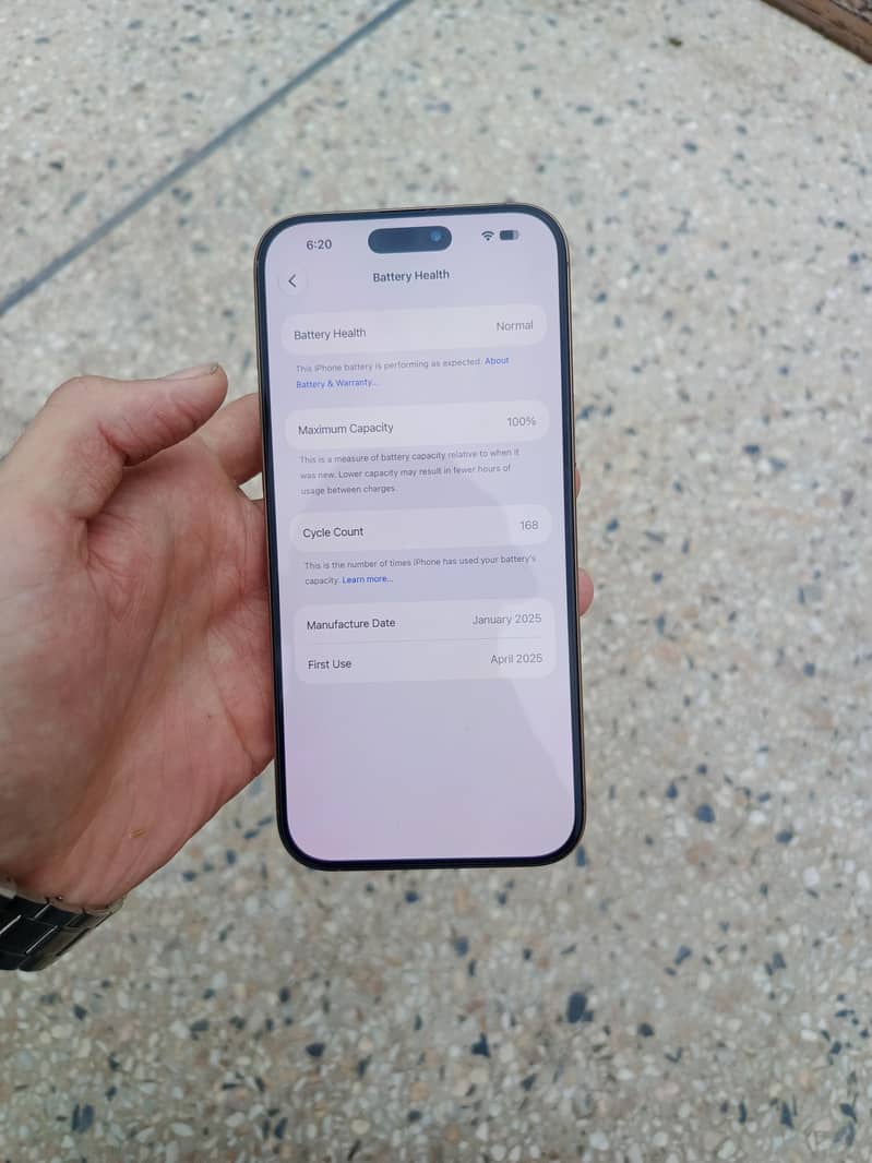 iPhone 16 Pro Max 1