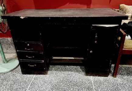 Office Table / Computer Table
