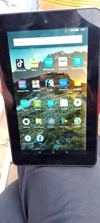 Amazon 5th garnashion tablet condition good