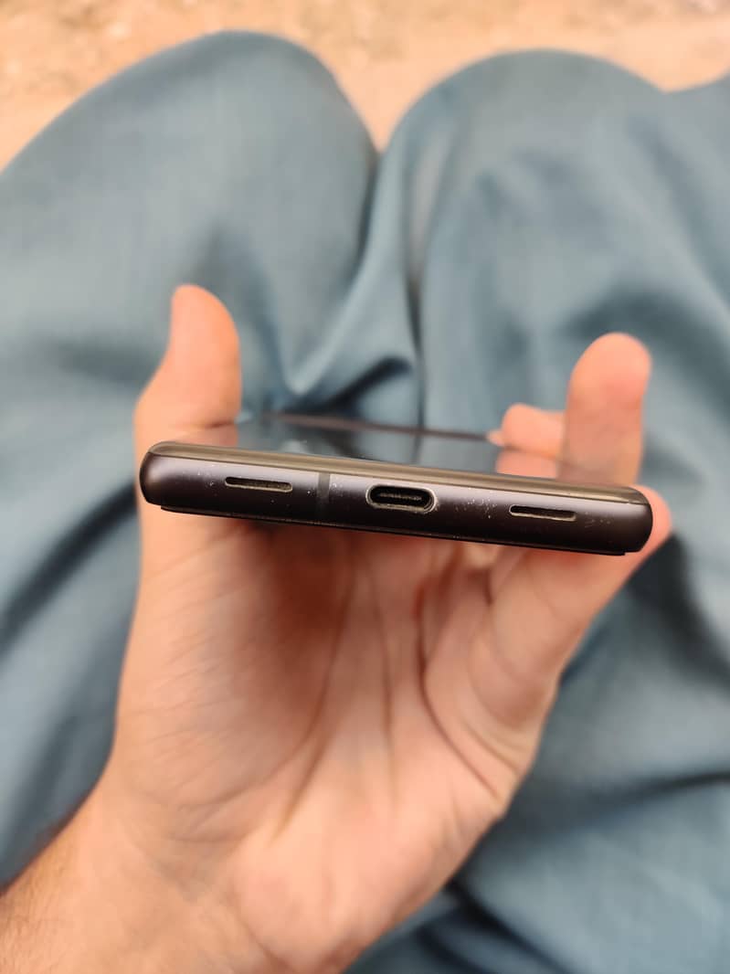 Google Pixel 7a 2