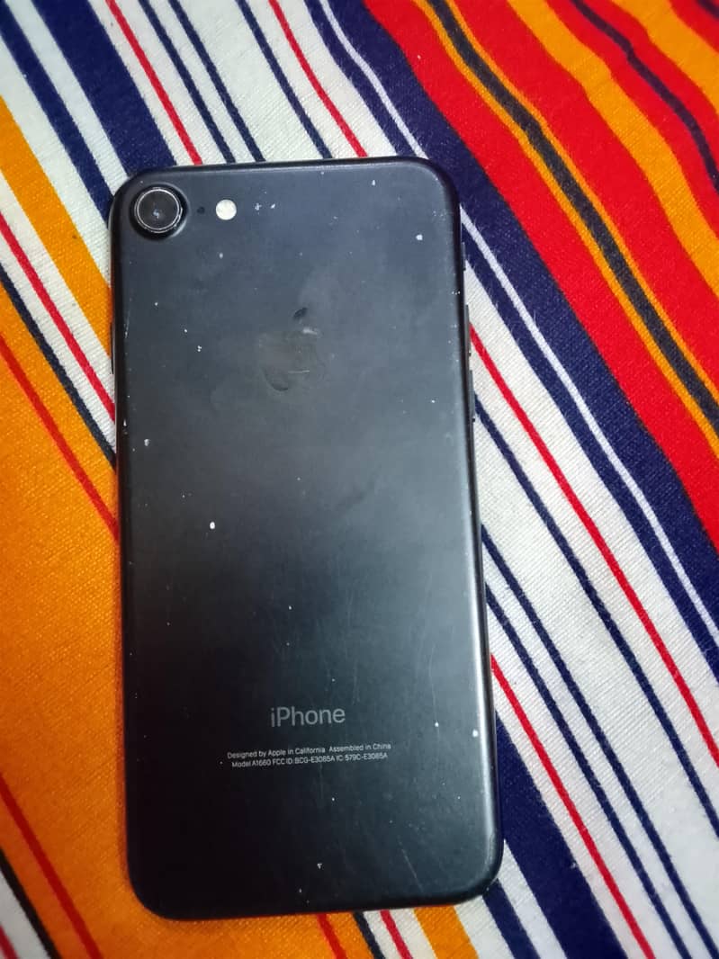 Apple iPhone 7 3