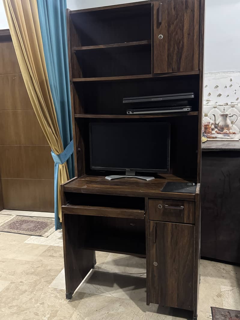 Computer trolley 1