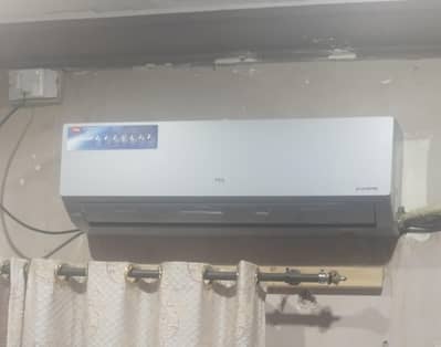 TCL 1 VERY RARE USED BOUGHT LAST YEAR AMP LOCK,SELF CLEANING 10/10