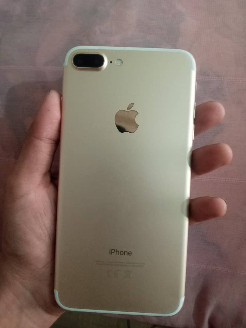 Apple iPhone 7 Plus 1