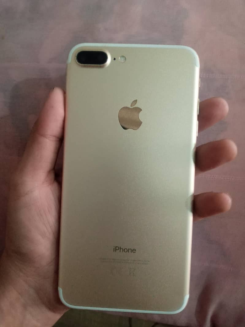 Apple iPhone 7 Plus 2