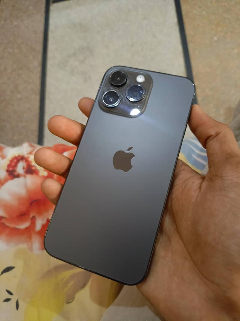 iPhone 14 pro max 0