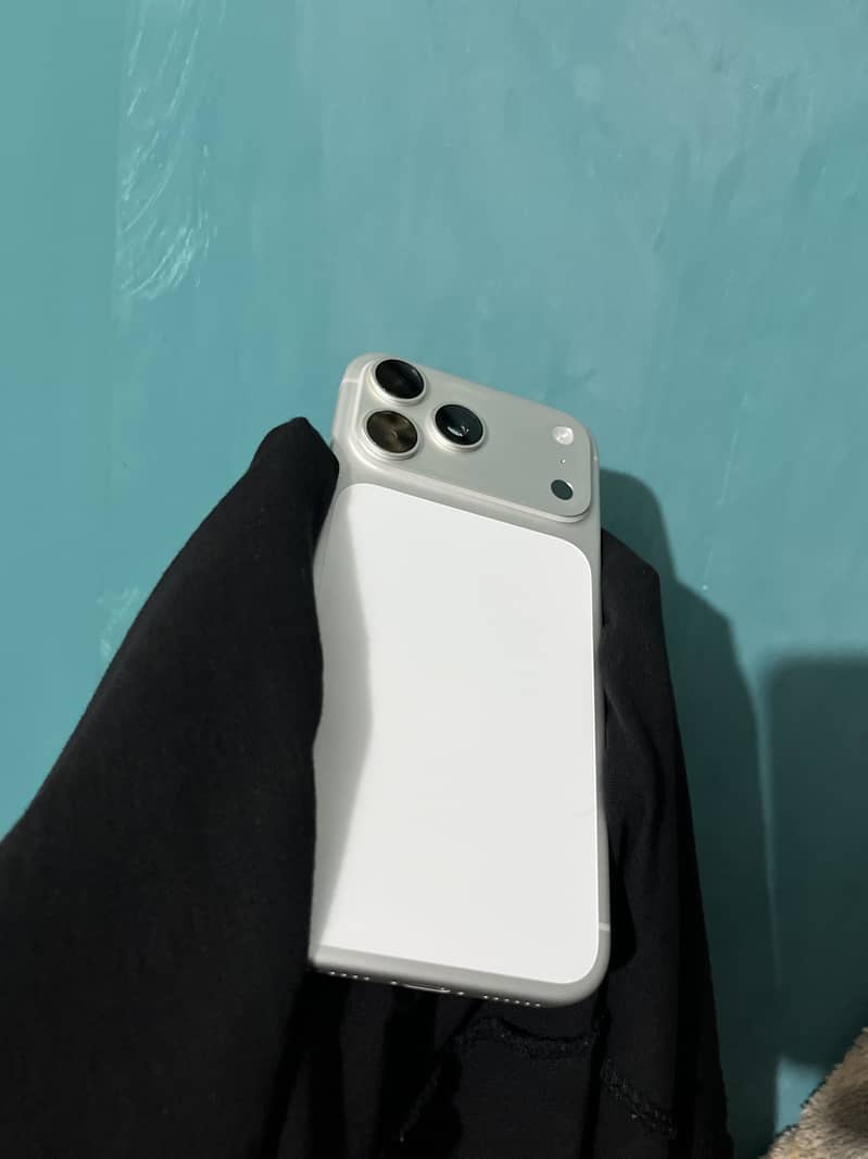 Apple iPhone 17 Pro Max 6