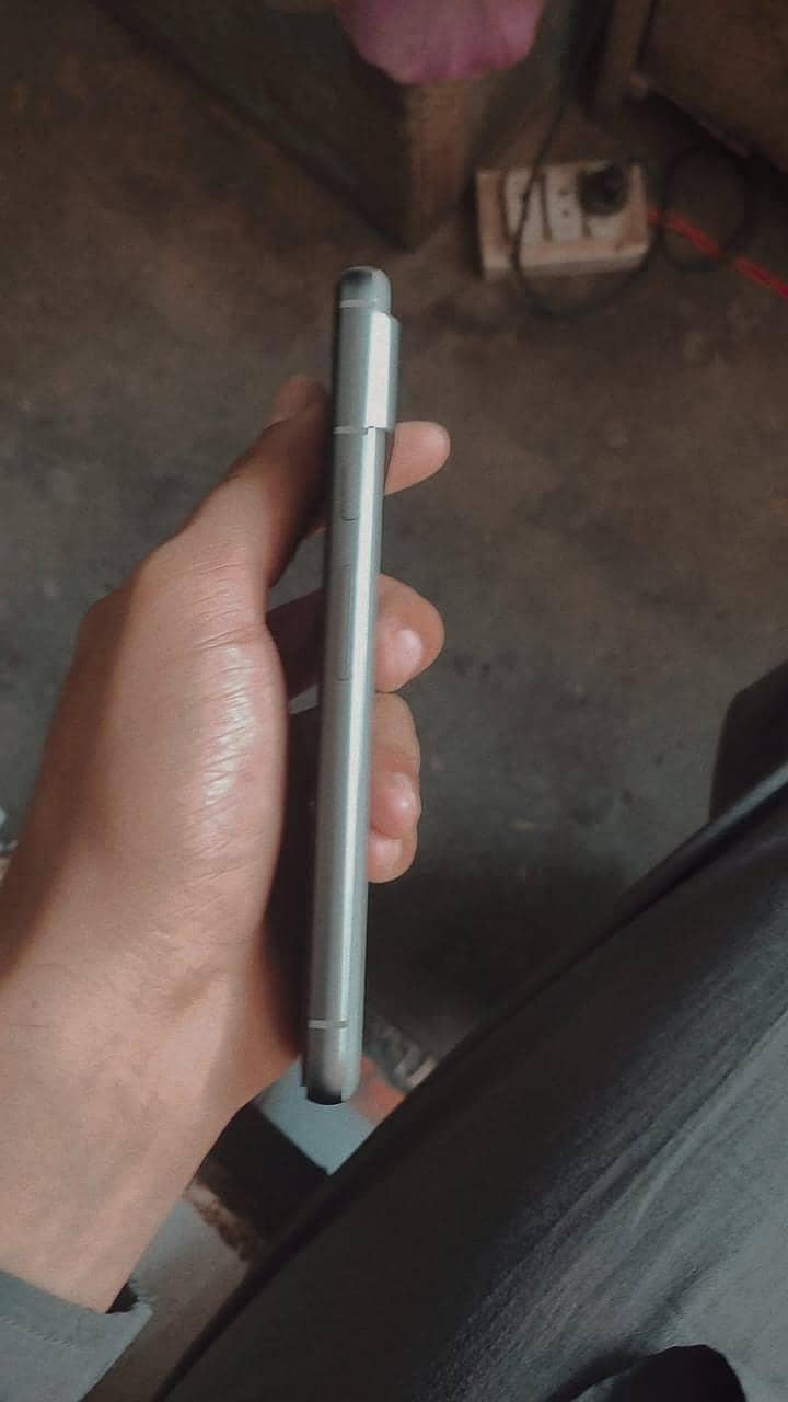 Google Pixel 8 7